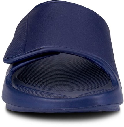 靴 OOFOS OOahh Sport Flex Men's OOahh Matte Black Sport Flex Sandal – OOFOS