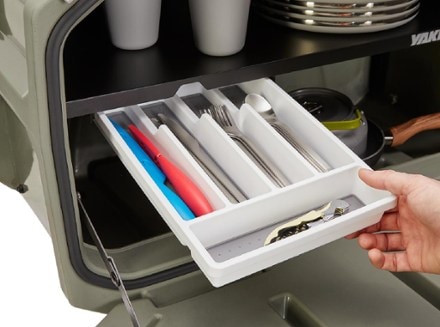 Yakima EXO OpenRange Deluxe Cookware and cutlery not included.