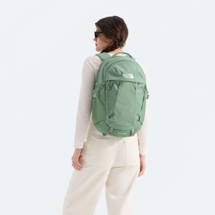 The North Face Recon Pack - Women's 4