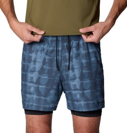 Mountain Hardwear Shade Lite 7" Shorts - Men's 4
