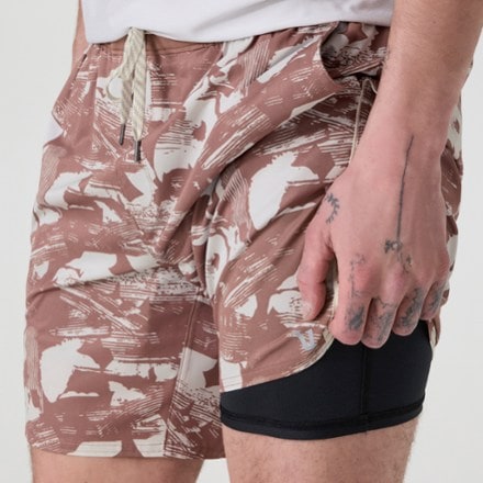 Vuori Trail Shorts 2.0 - Men's 4