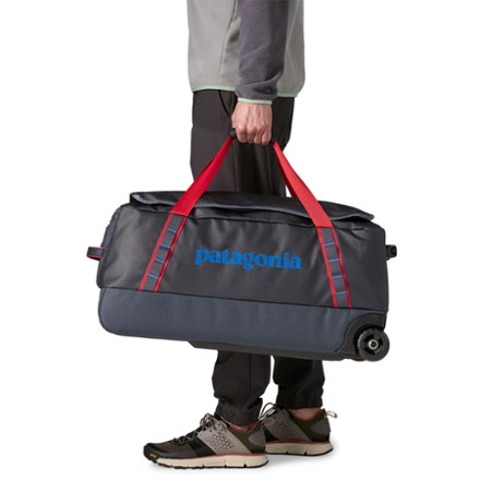 Patagonia Black Hole Wheeled Duffel 70 L 2