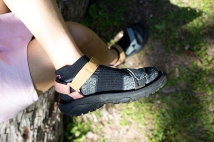 Location Image for Eve Light Weight Hiker No Show Tab Socks - Women's