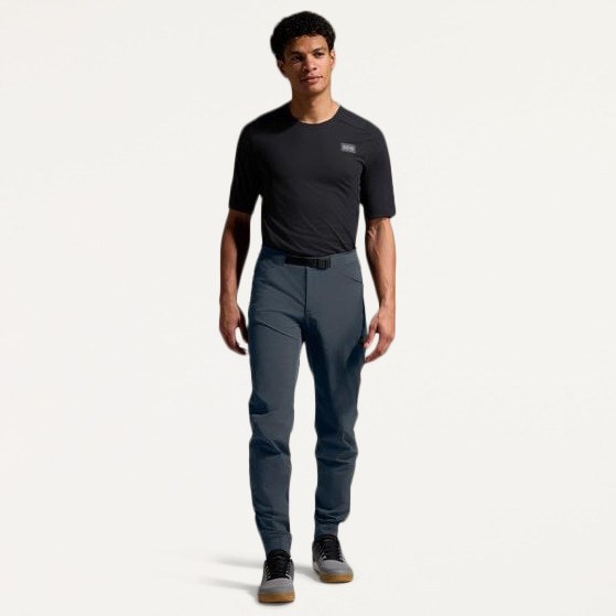 On Body Image of color Lab Graphite