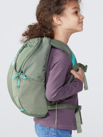 REI Co-op Tarn 12 Pack - Kids' 4