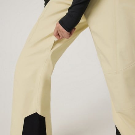 Vuori Taika Shell Bib Pants - Women's 9