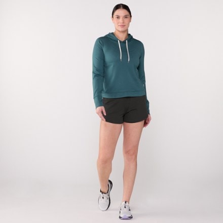 Vuori Halo Performance Shorts 2.0 - Women's 3