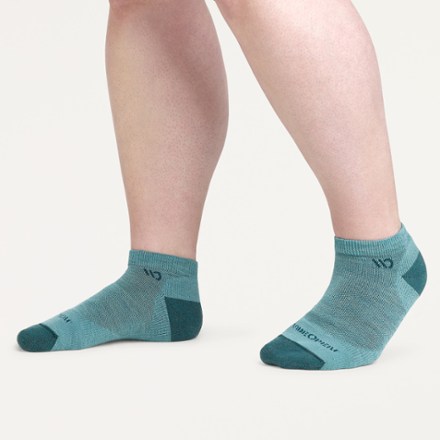 Wide Open Solid Cushioned No Show Socks - Women's 2