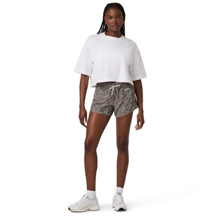 Vuori Clementine 2.0 Shorts - Women's 4" Inseam 3