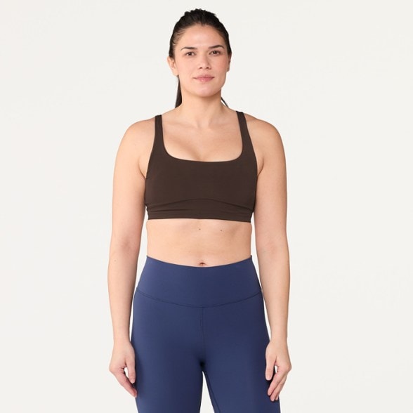 Model info: Height: 5'10" | Chest: 34 C | Waist: 29" | Wearing size: M