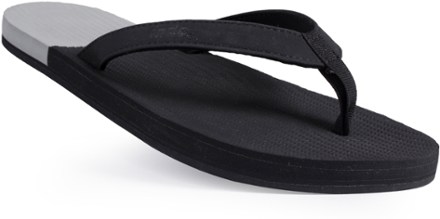 rei mens flip flops