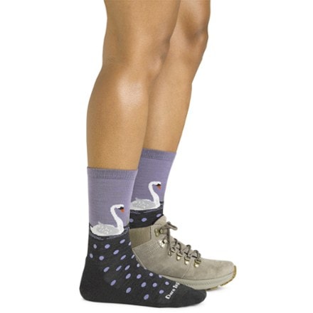 Darn Tough Wild Life Crew Lightweight Lifestyle Socks - Women's 1