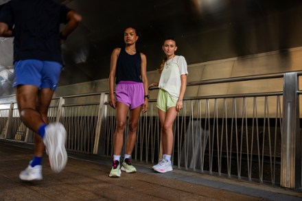 Location Image for Aero Glide 4 Road-Running Shoes - Women's