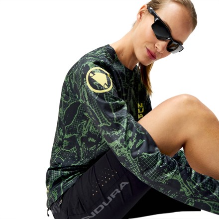 Endura Floral LTD Printed Long-Sleeve Bike Jersey - Women's 7