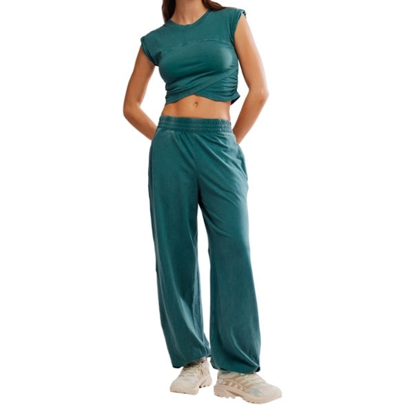 On Body Image of color Evergreen