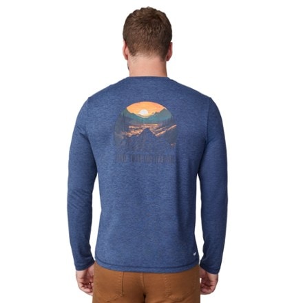 Free Country Long-Sleeve Back Graphic Crew Shirt - Men's 1