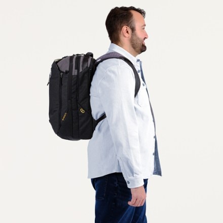 NEMO Vantage 26 L Endless Promise Daypack 8