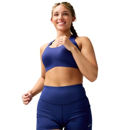 Brooks Crossback 2.0 Sports Bra 4