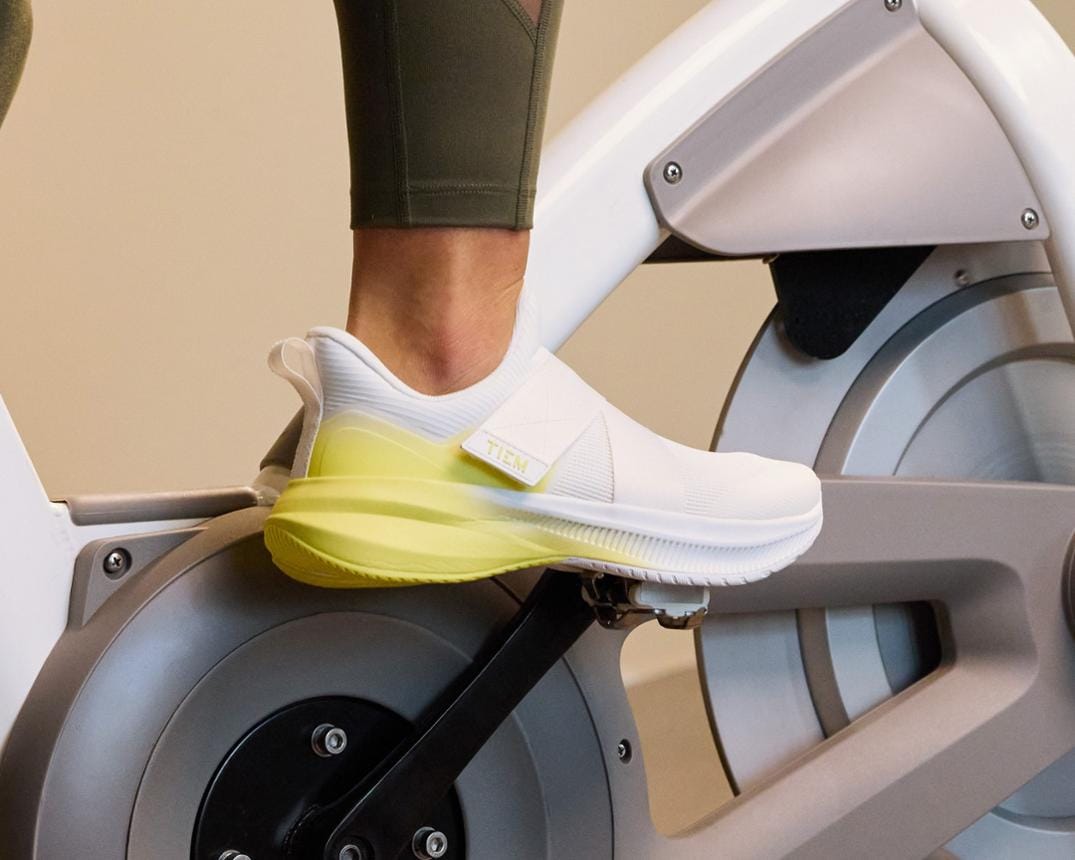 Location Image for Lynx Indoor Cycling Shoes - Women's