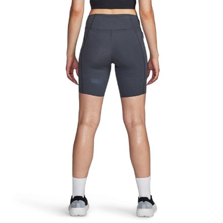 Janji Pace 7" Shorts - Women's 2