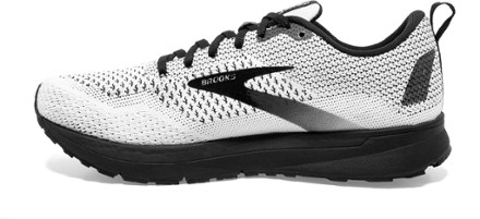 womens brooks revel 4