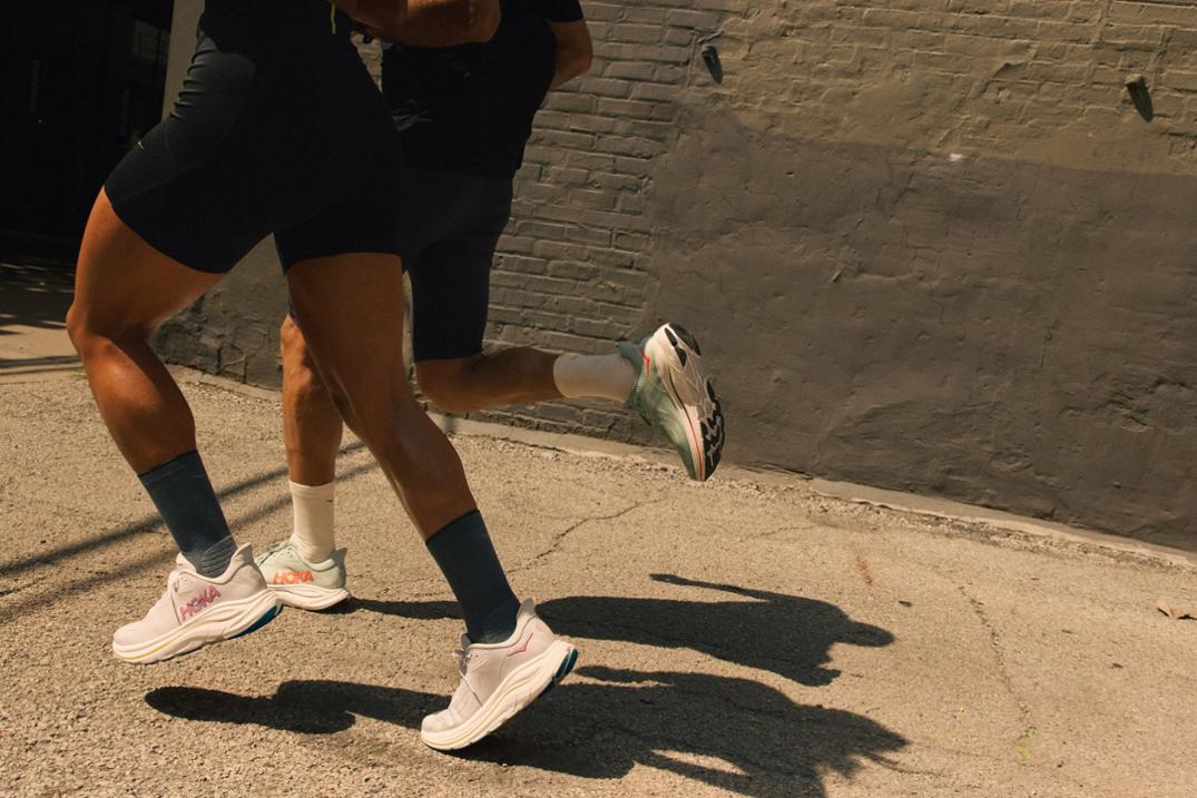 Location Image for Clifton 10 Road-Running Shoes - Men's