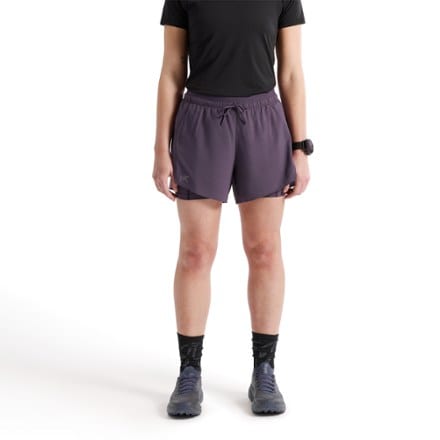 Arc'teryx Norvan 2-in-1 5" Shorts - Women's 1