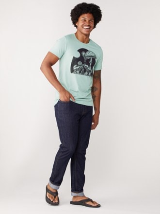 Slow Loris Full Moon Buffet T-Shirt 3
