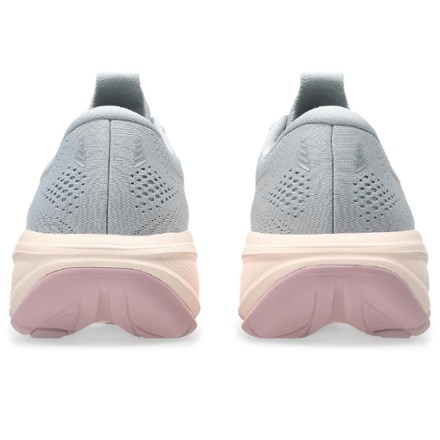 ASICS GEL-Cumulus 28 Road-Running Shoes - Women's 3