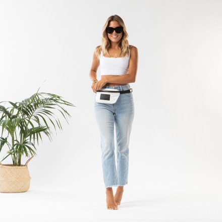 ALOHA Collection White Mini Hip Pack 1
