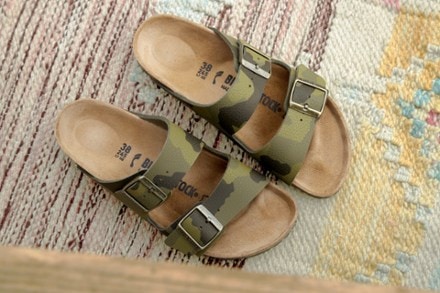 Birkenstock Arizona Birko-Flor Sandals - Women's 6