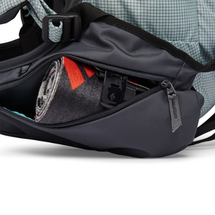 Black Diamond Dawn Patrol 32 Snow Pack Accessories not included