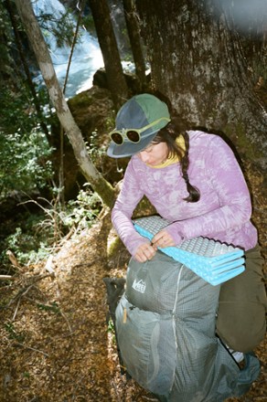 Location Image for Crater Lake Long-Sleeve Hoody - Women's
