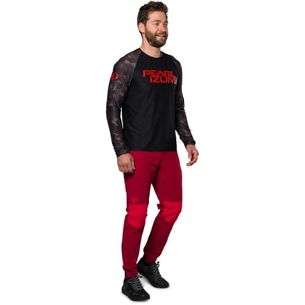 PEARL iZUMi Elevate Long-Sleeve Bike Jersey - Men's 6