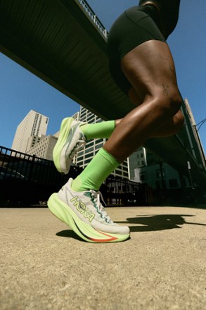 Location Image for Mach 7 Road-Running Shoes - Women's