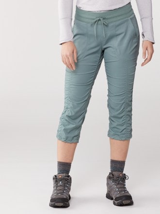 capri hiking pants
