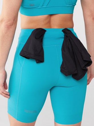 Janji Pace 7" Shorts - Women's 5