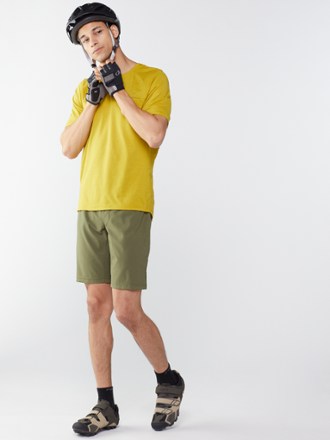 PEARL iZUMi Prospect 2/1 Bike Shorts with Liner - Men's 3