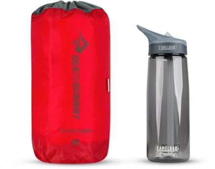 Sea to Summit Comfort Plus Insulated Air Sleeping Pad Water bottle (not included) shown for size reference only