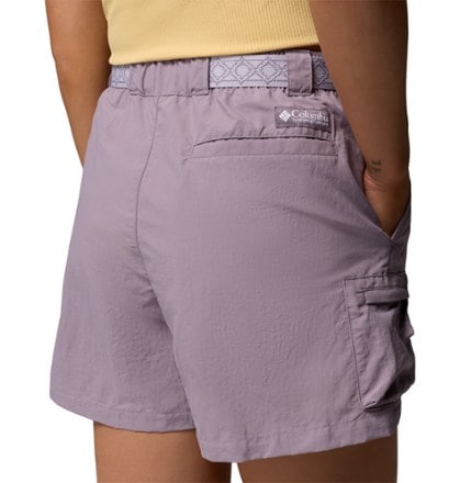 Columbia Sequoia Grove Woven Shorts - Women's 5