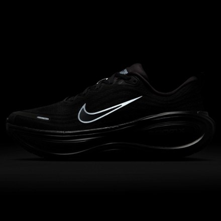 Nike Vomero Plus Road-Running Shoes - Men's 8
