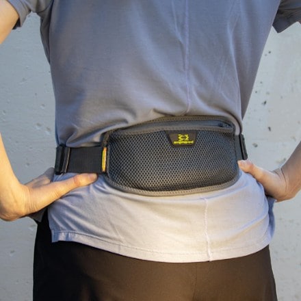 Amphipod RunLite AirStretch 10K Hydration Belt 10
