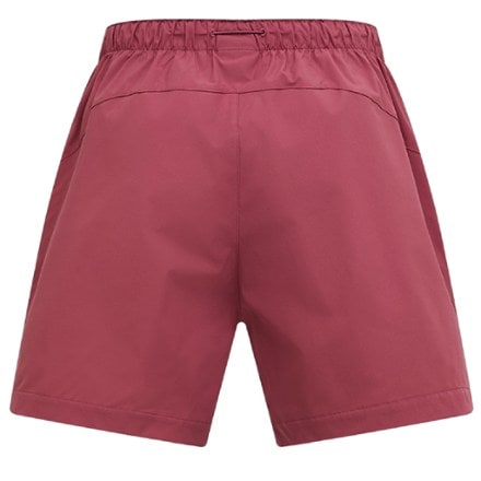 Peak Performance Outdoor Cargo Shorts - Women's 1