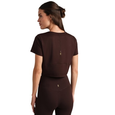 RHONE Serene Cropped Shirt - Women's 1