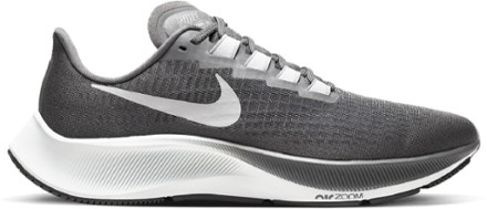 nike air zoom 37 pegasus