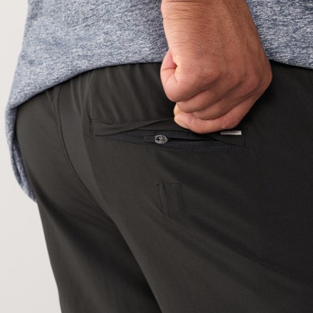 Vuori Kore 7.5" Shorts X1 - Men's 4