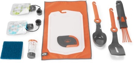 GSI Outdoors Gourmet Kitchen Set 11 2