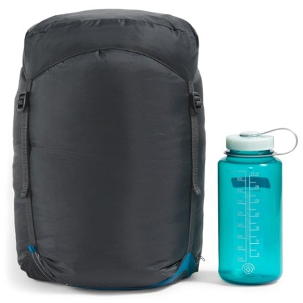 The North Face Cat's Meow 20F Eco Sleeping Bag Water bottle not included