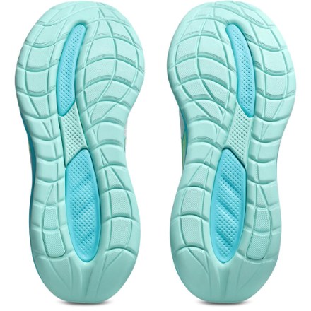 ASICS GEL-Cumulus 28 Road-Running Shoes - Women's 4