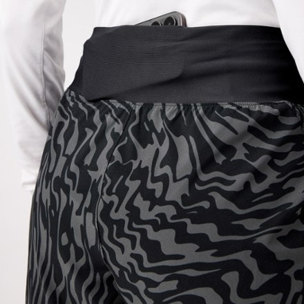 Brooks Chaser 7" Shorts 2.0 - Women's 3
